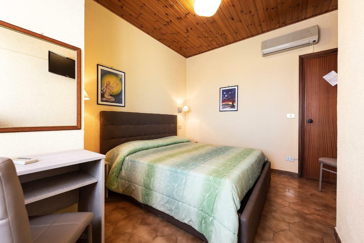 Hotel Aurelia Tarquinia Exterior foto